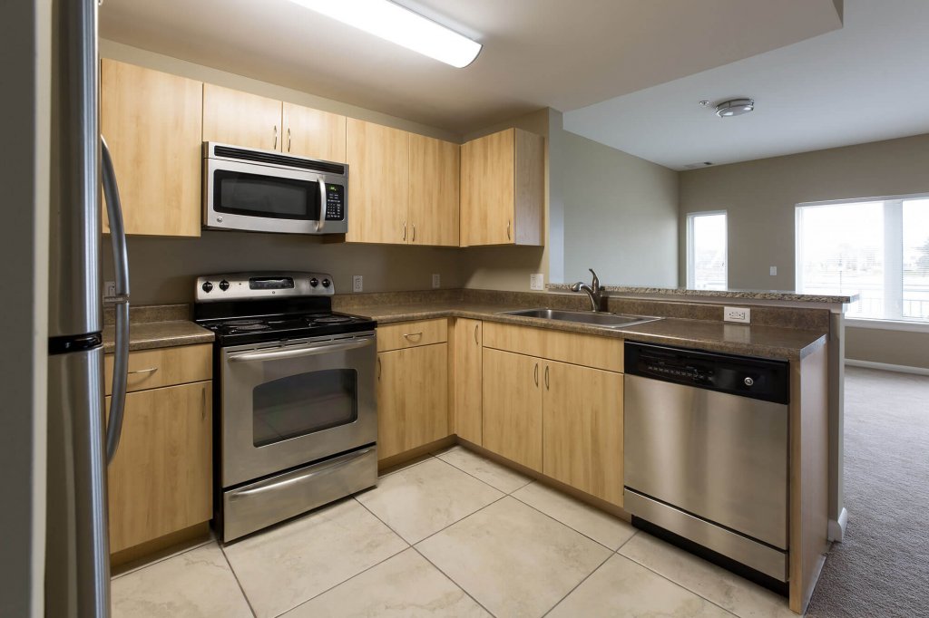 Erie Harbor Interior photo 18