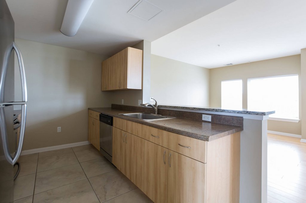 Erie Harbor Interior photo 10