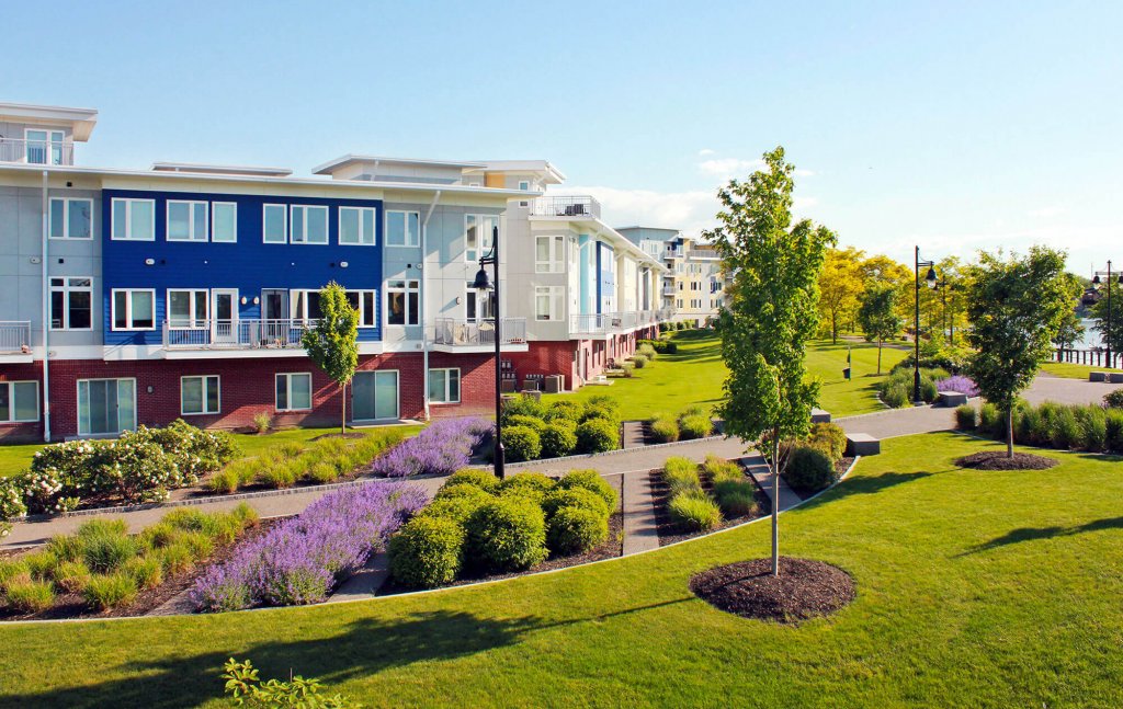 Erie Harbor Exterior photo 16